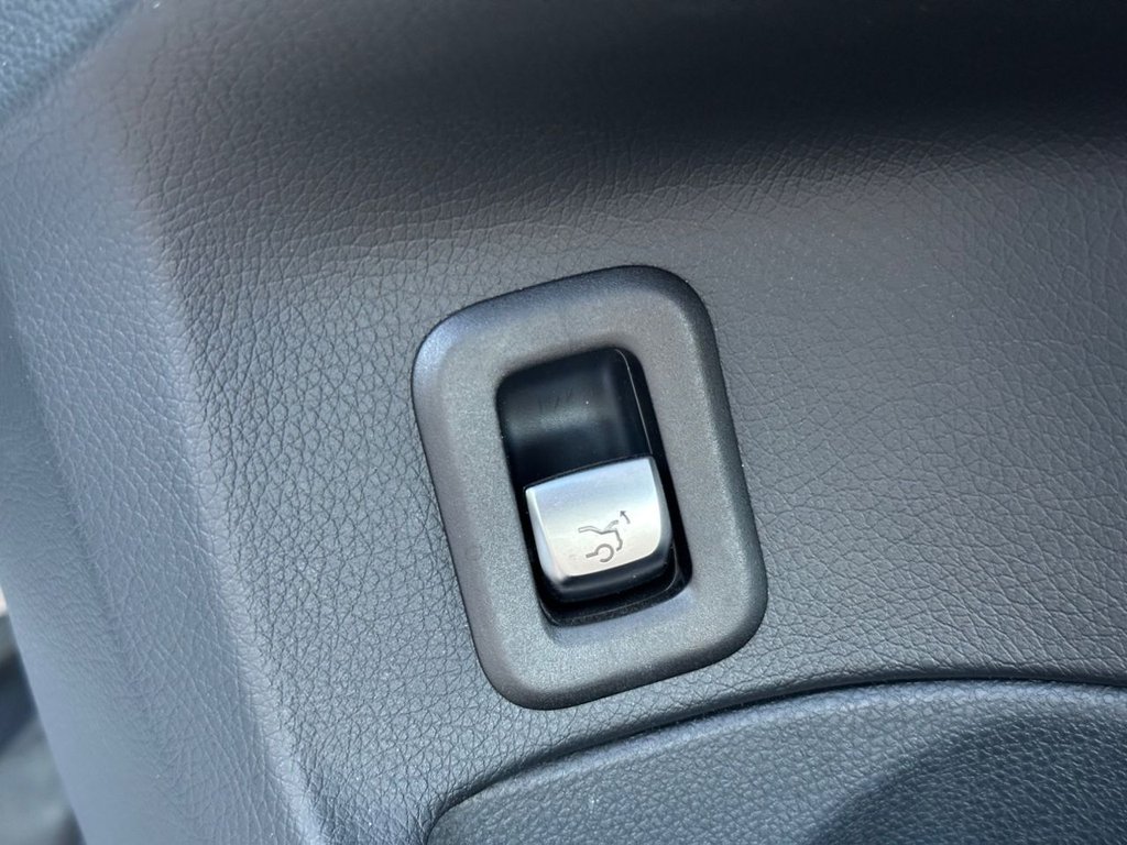 Used Mercedes-Benz C Class 2018 for sale - 77313554: Photo 45