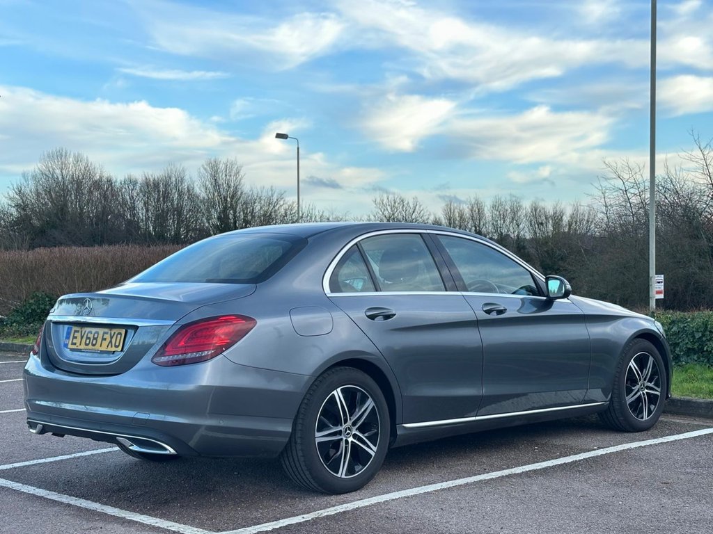 Used Mercedes-Benz C Class 2018 for sale - 77313554: Photo 5