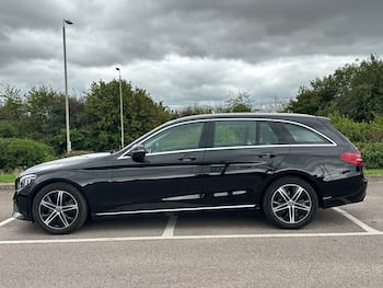 Used Mercedes-Benz C Class 2019 for sale - 79764198: Photo
