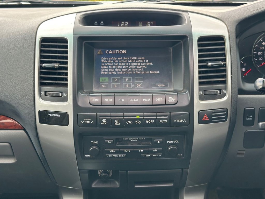 Used Toyota Land Cruiser 2004 for sale - 75923985: Photo 36