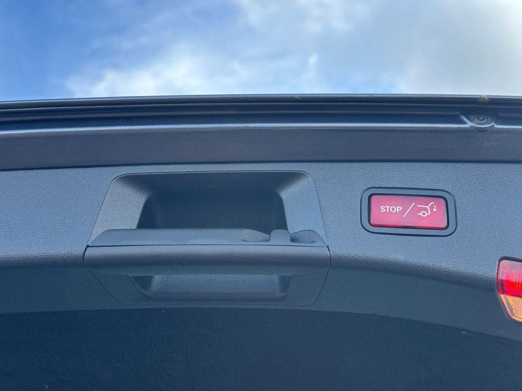 Used Mercedes-Benz E Class 2014 for sale - 77499461: Photo 33