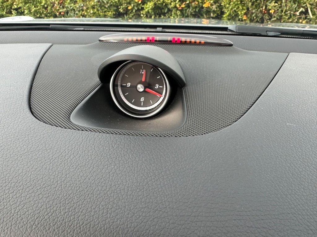 Used Mercedes-Benz SLC 2017 for sale - 77172032: Photo 17