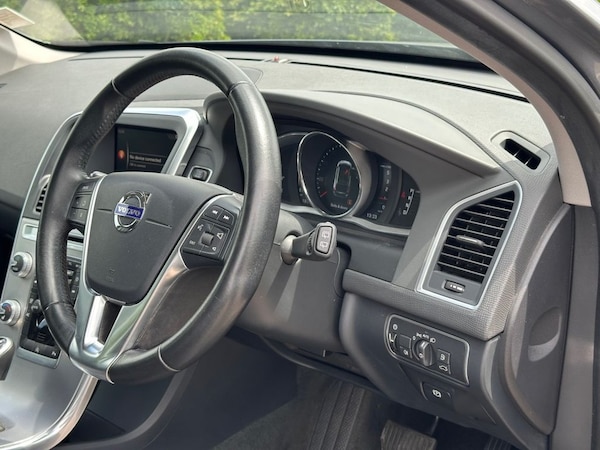 Used Volvo XC60 2017 for sale - 75147940: Photo 37