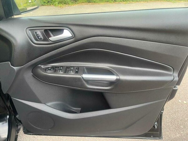 Used Ford Kuga 2017 for sale - 75477955: Photo 27