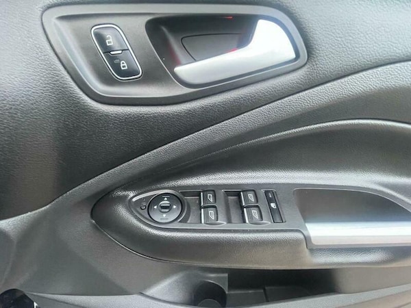 Used Ford Kuga 2017 for sale - 75477955: Photo 39