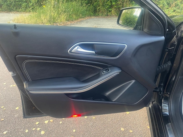Used Mercedes-Benz A-Class 2015 for sale - 75440854: Photo 25