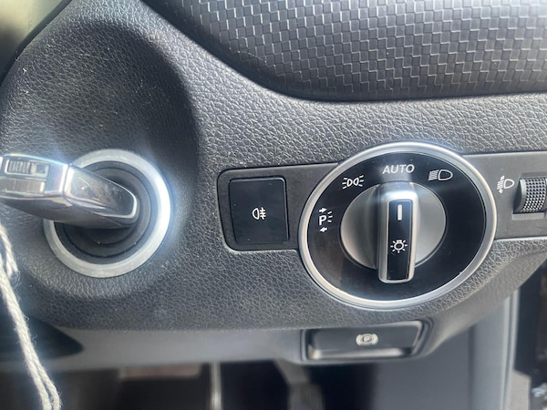 Used Mercedes-Benz A-Class 2015 for sale - 75440854: Photo 37
