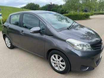 Used Toyota Yaris 2012 for sale - 75645758: Photo