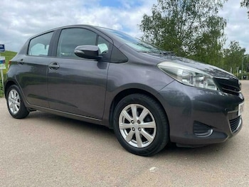 Used Toyota Yaris 2012 for sale - 75645758: Photo