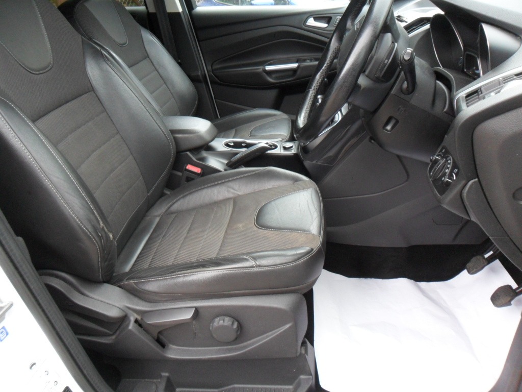 Used Ford Kuga 2015 for sale - 76374309: Photo 12