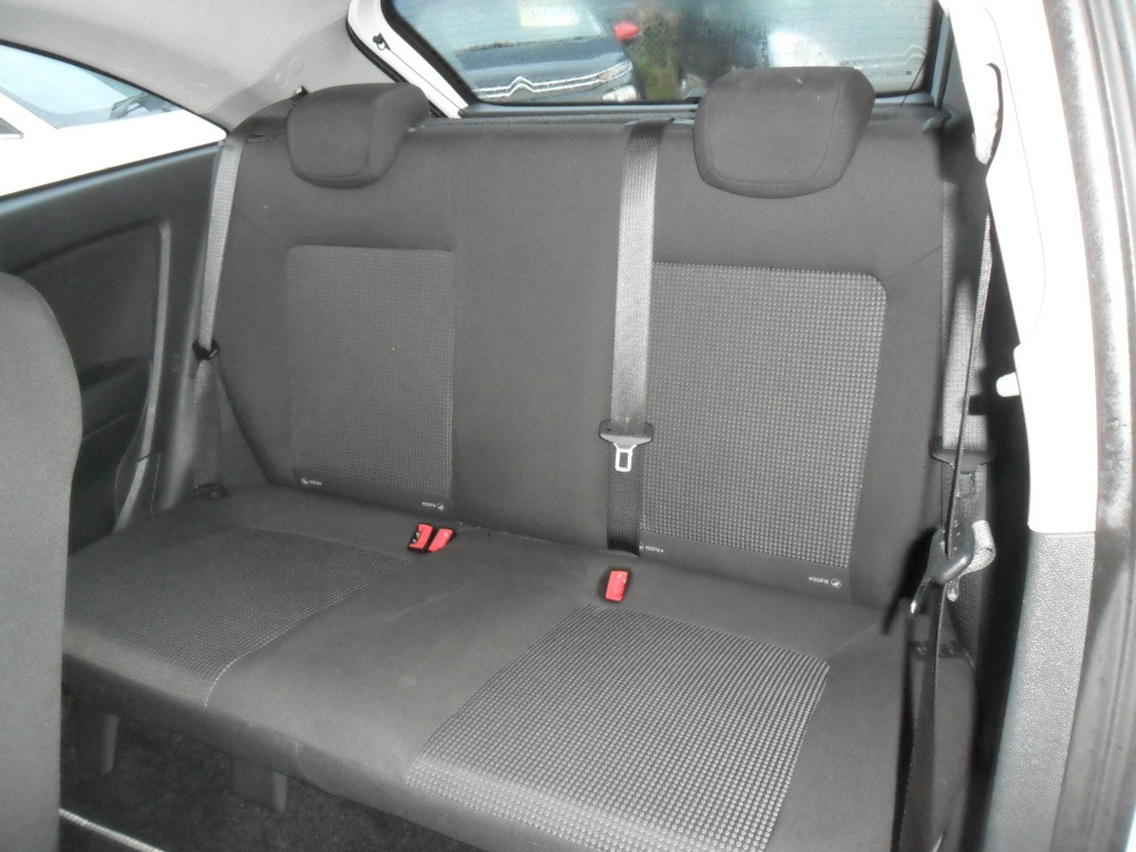 Used Vauxhall Corsa 2011 for sale - 77160016: Photo 12