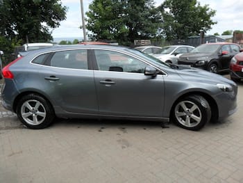 Used Volvo V40 2015 for sale - 79663170: Photo