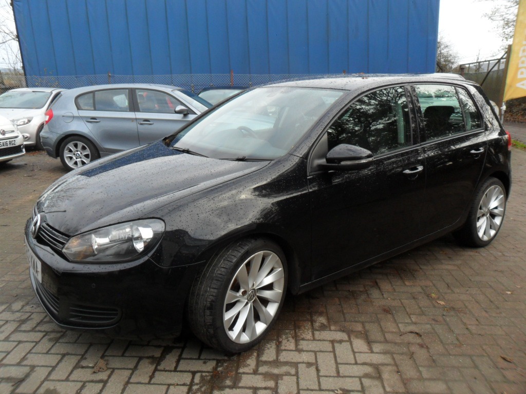 Used Volkswagen Golf 2012 for sale - 76589745: Photo 2