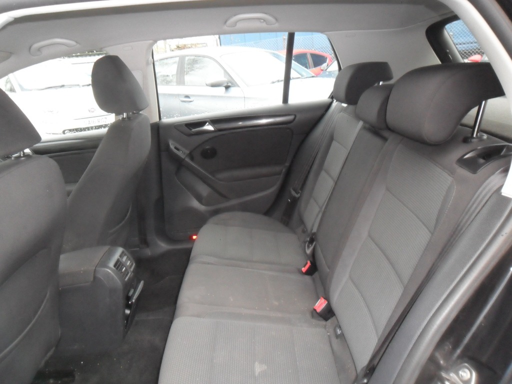 Used Volkswagen Golf 2012 for sale - 76589745: Photo 9