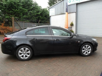 Vauxhall - Insignia