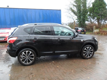 Nissan - Qashqai