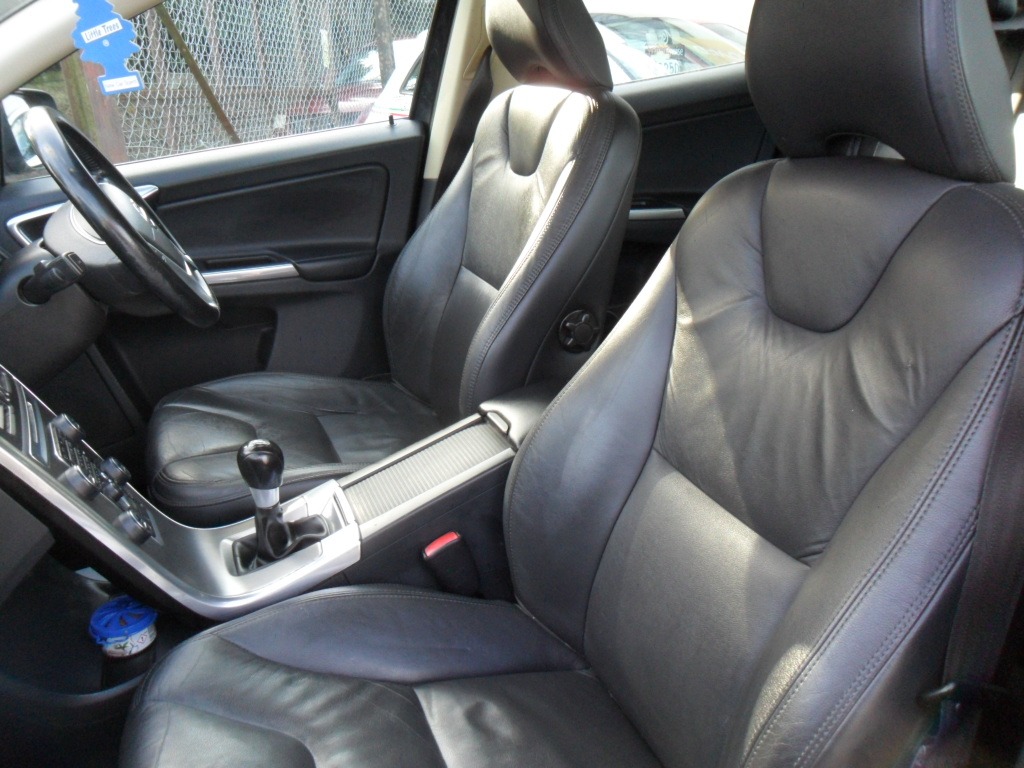 Used Volvo XC60 2012 for sale - 77831725: Photo 11