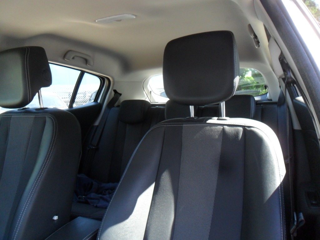 Used Renault Megane 2015 for sale - 76931872: Photo 11