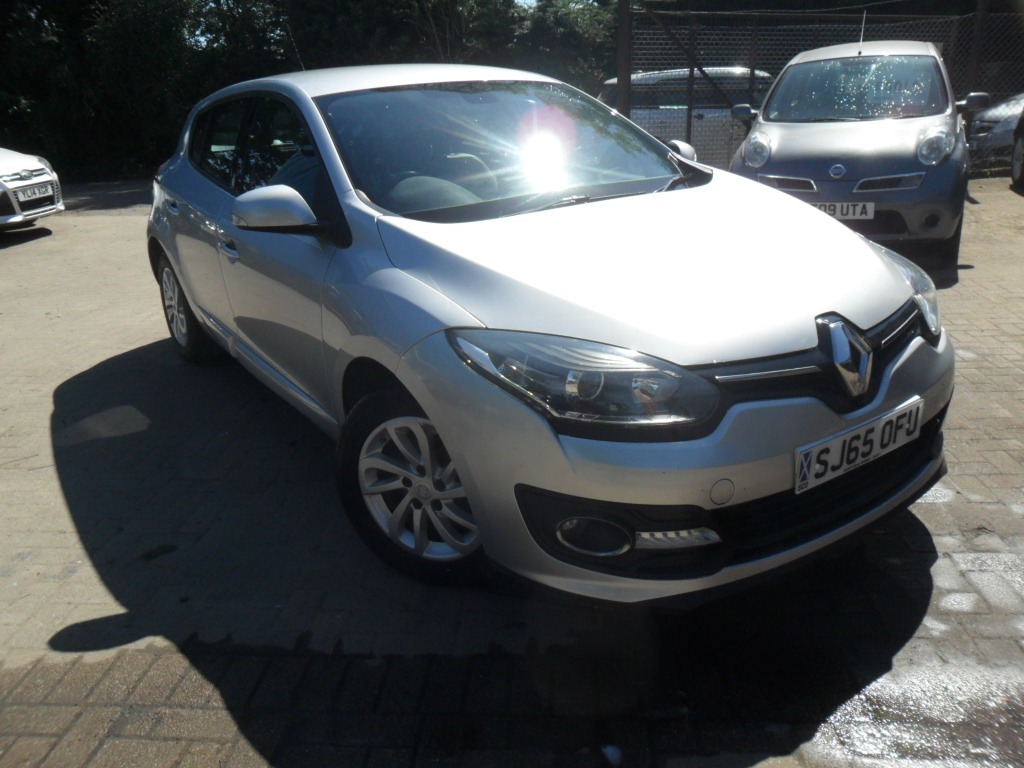 Used Renault Megane 2015 for sale - 76931872: Photo 4