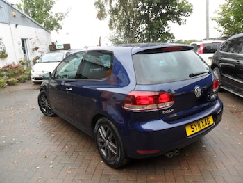 Used Volkswagen Golf 2011 for sale - 76103740: Photo