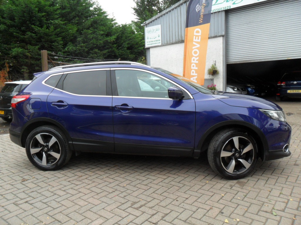 Used Nissan Qashqai 2017 for sale - 76102741: Photo 1