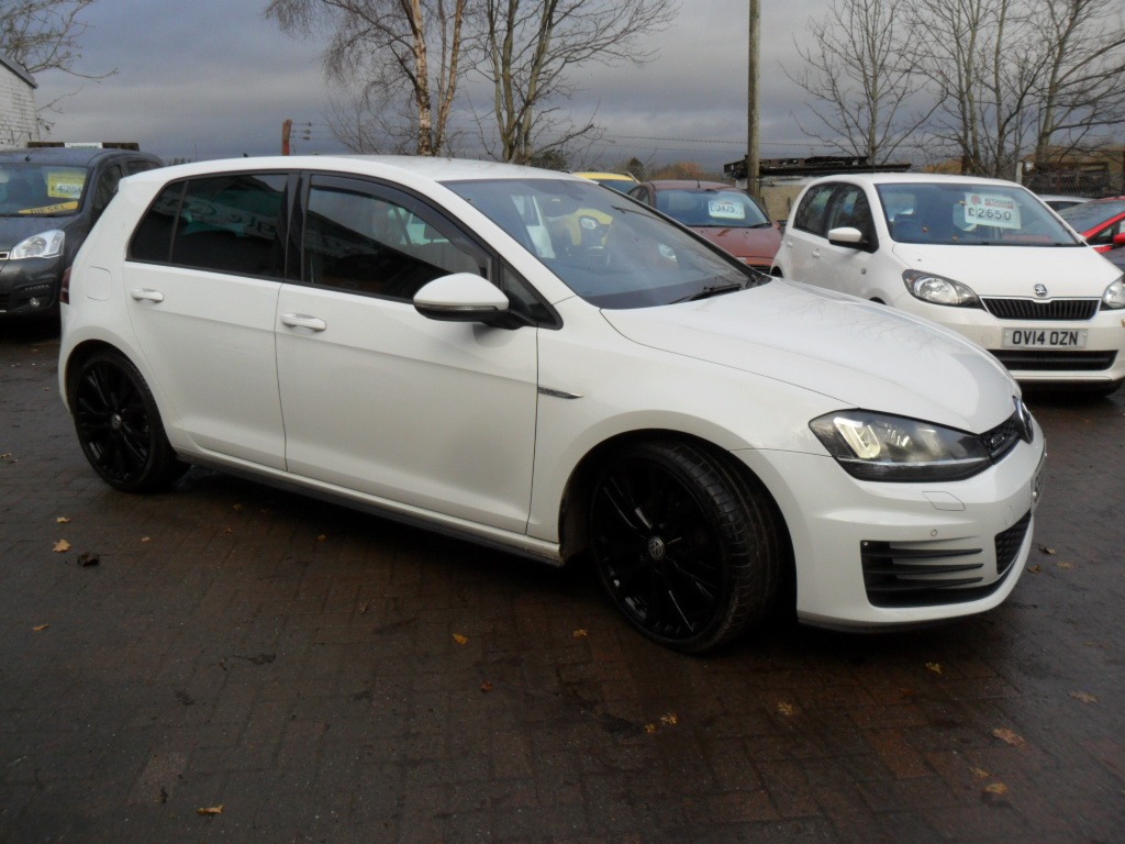 Used Volkswagen Golf 2017 for sale - 76793023: Photo 2