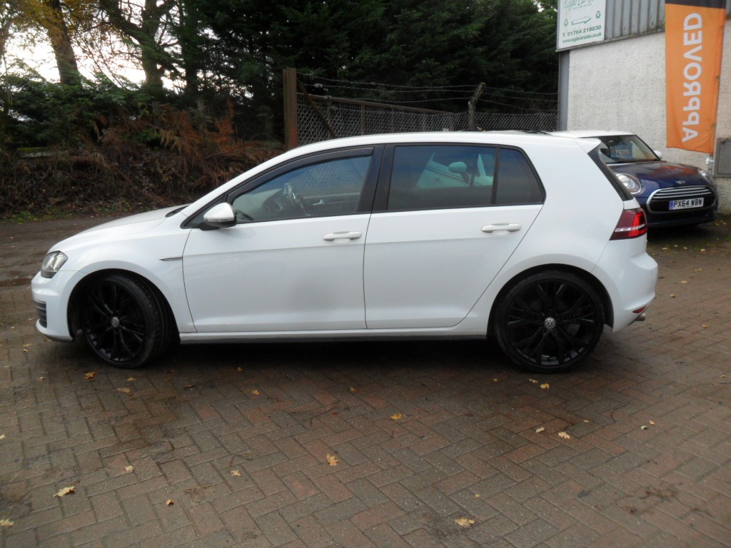Used Volkswagen Golf 2017 for sale - 76793023: Photo 6