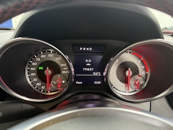 Used Mercedes-Benz SLK 2014 for sale - 78402652: Photo