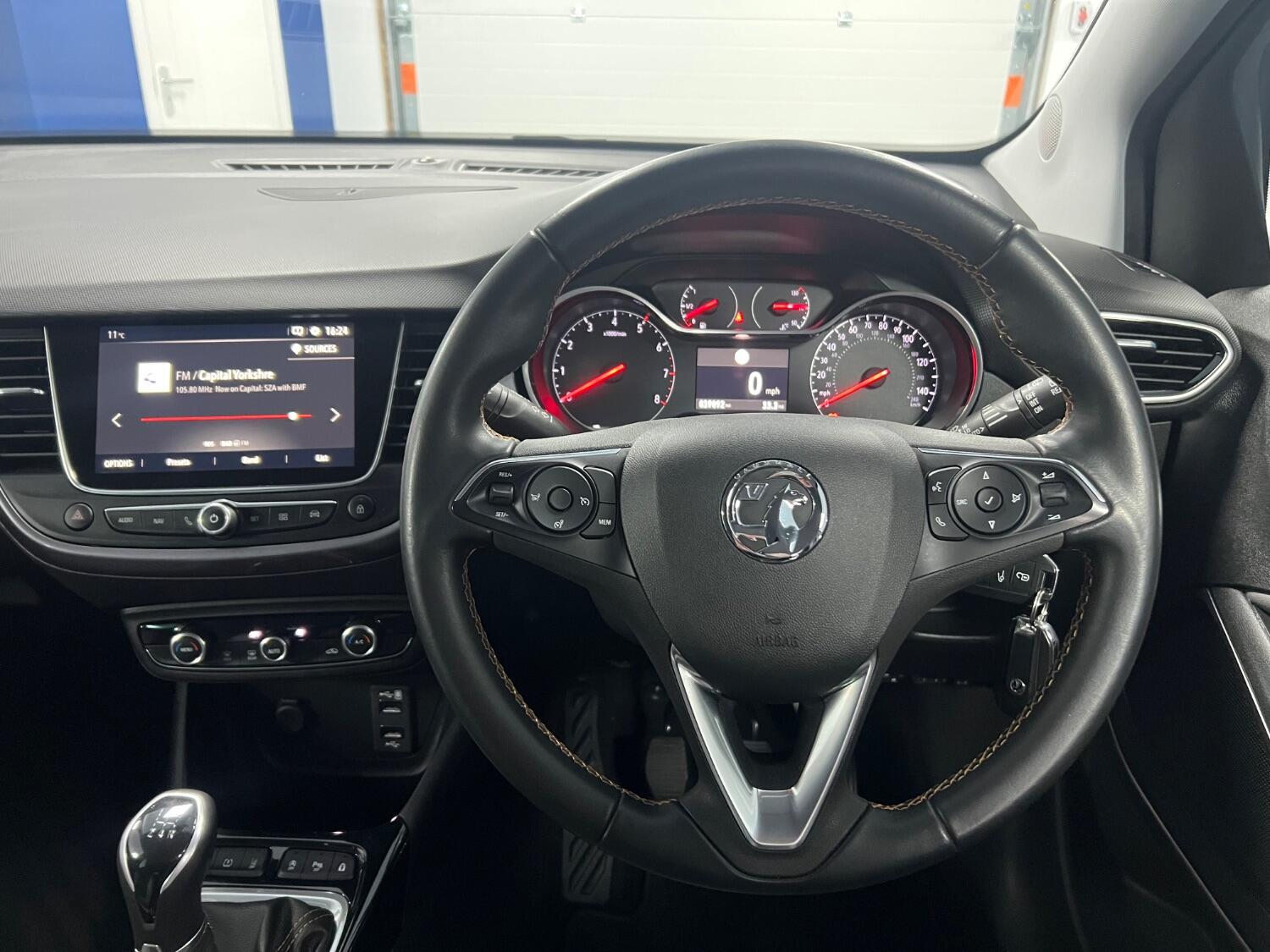 Used Vauxhall Crossland X 2019 for sale - 76382456: Photo 2