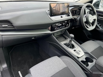 Used Nissan Qashqai 2025 for sale - 76232455: Photo 2