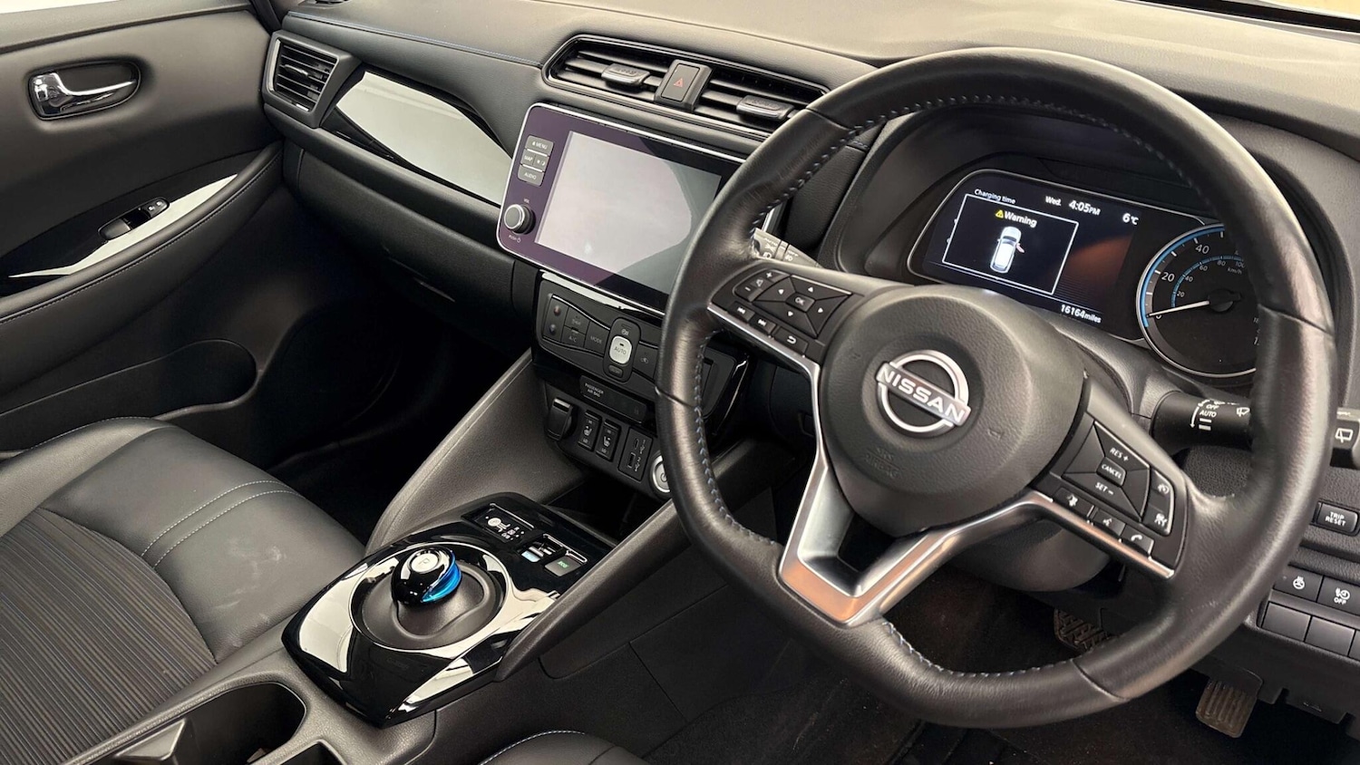 Used Nissan Leaf 2022 for sale - 78132397: Photo 9