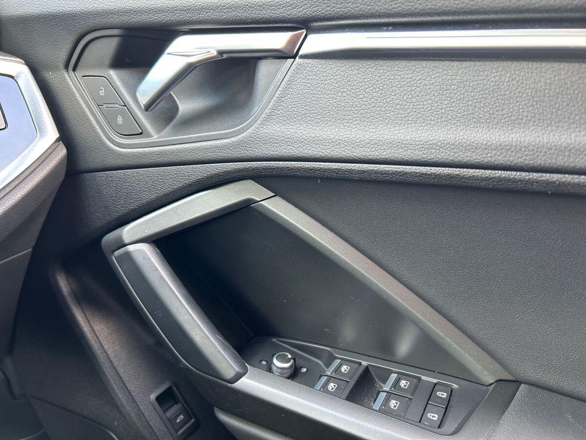Used Audi Q3 2022 for sale - 76300535: Photo 46