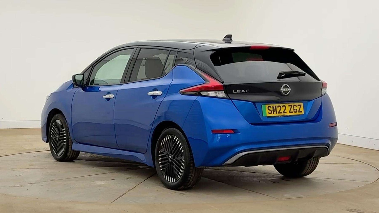 Used Nissan Leaf 2022 for sale - 78121185: Photo 3