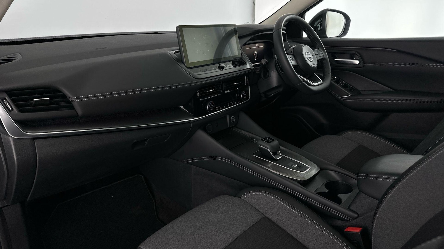 Used Nissan Qashqai 2024 for sale - 76946179: Photo 2