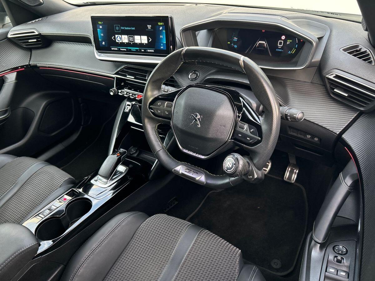 Used Peugeot E-2008 2022 for sale - 76863281: Photo 14