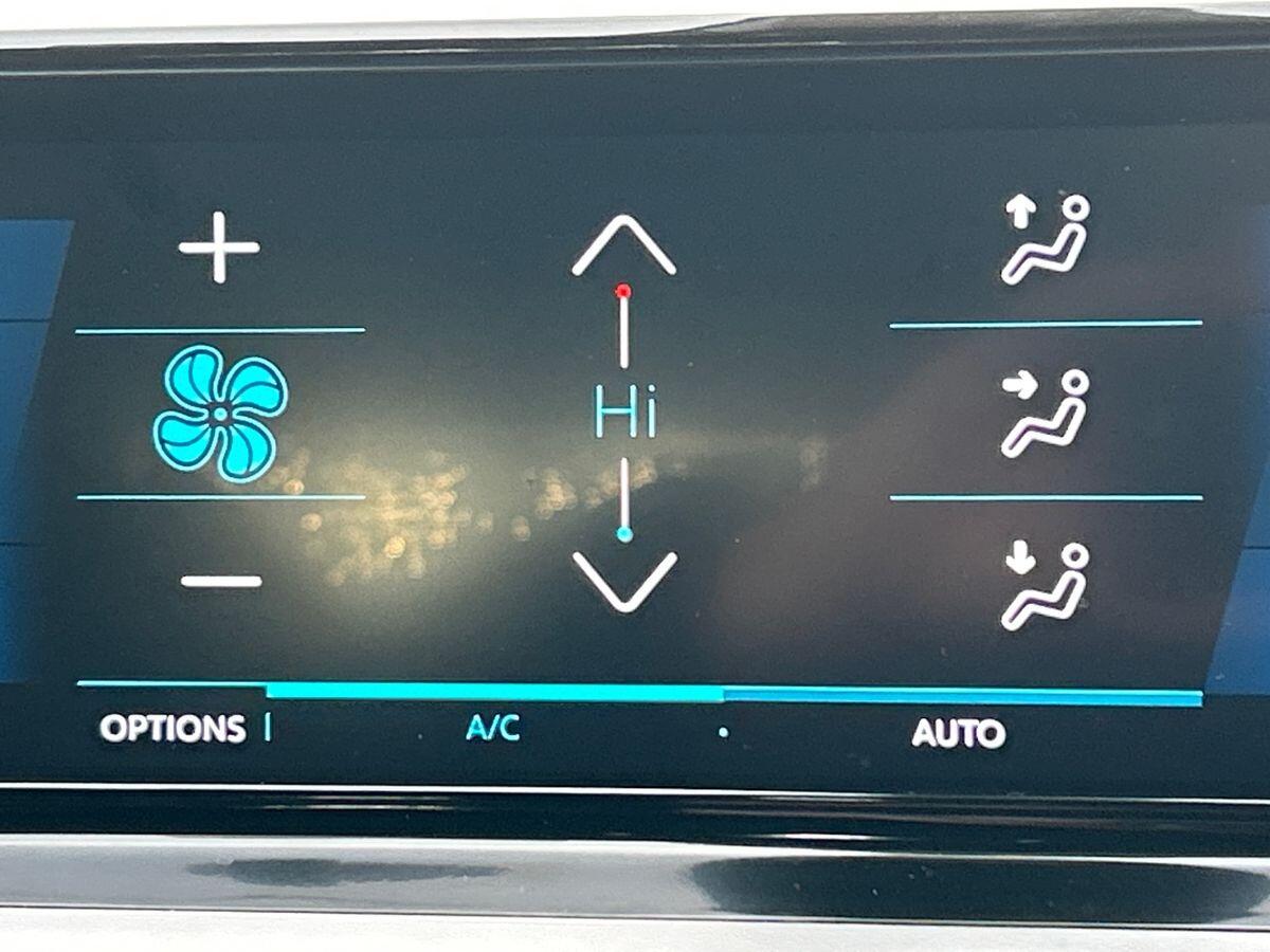 Used Peugeot E-2008 2022 for sale - 76863281: Photo 31