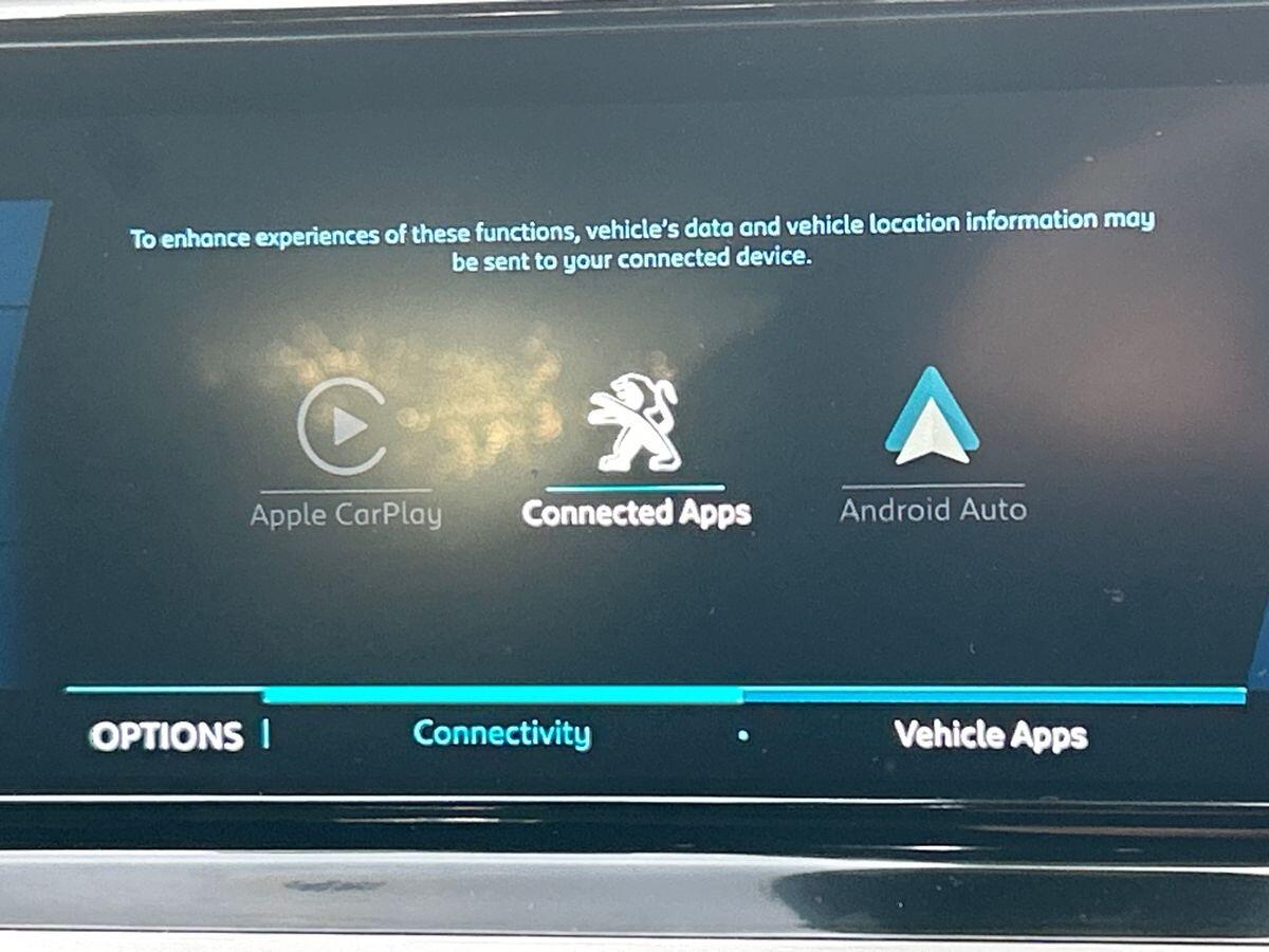 Used Peugeot E-2008 2022 for sale - 76863281: Photo 35