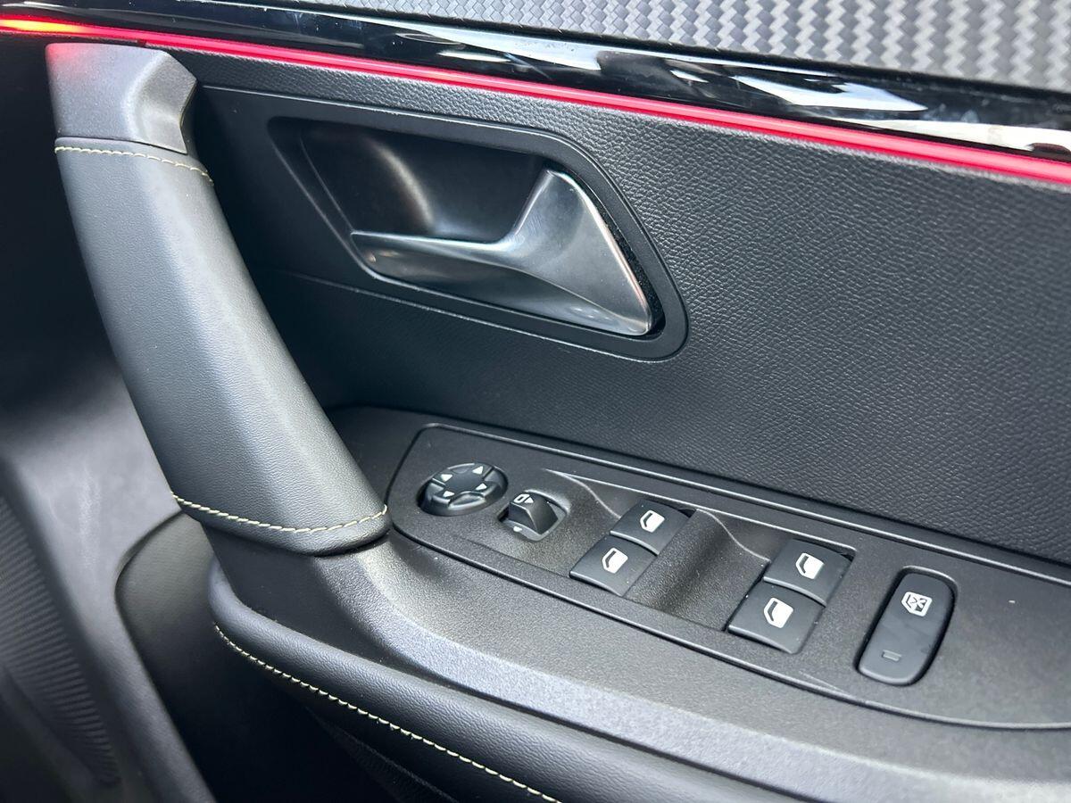 Used Peugeot E-2008 2022 for sale - 76863281: Photo 46