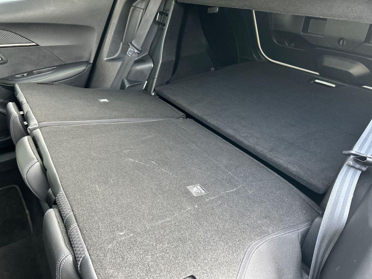 Used Peugeot E-2008 2022 for sale - 76863281: Photo 47