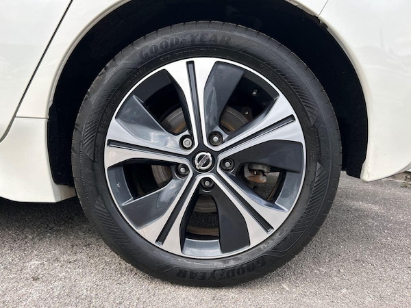 Used Nissan Leaf 2021 for sale - 76298755: Photo 11