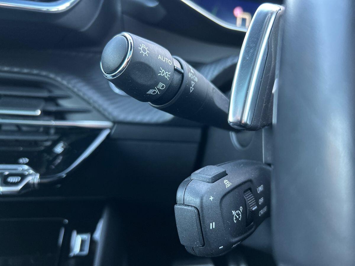 Used Peugeot 2008 2021 for sale - 76610889: Photo 31