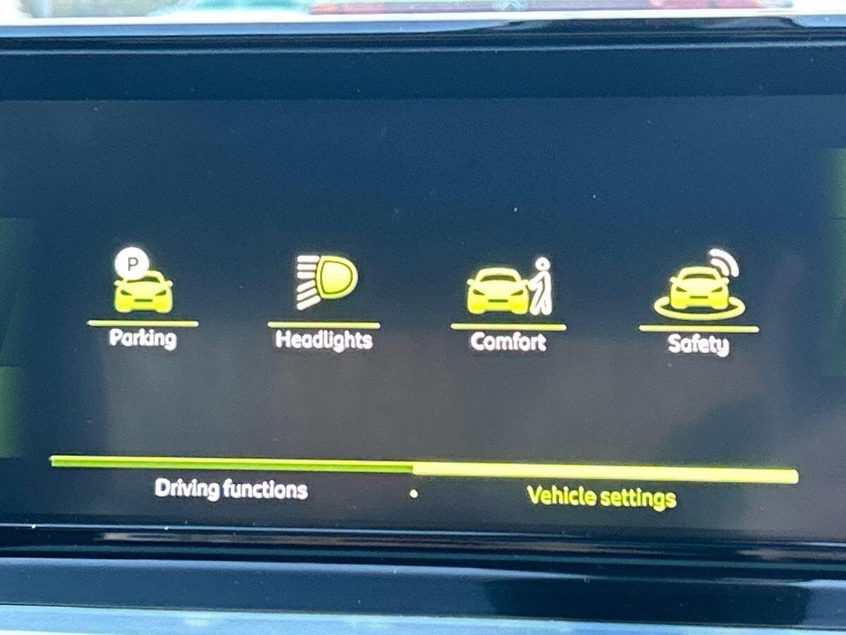 Used Peugeot 2008 2021 for sale - 76610889: Photo 36