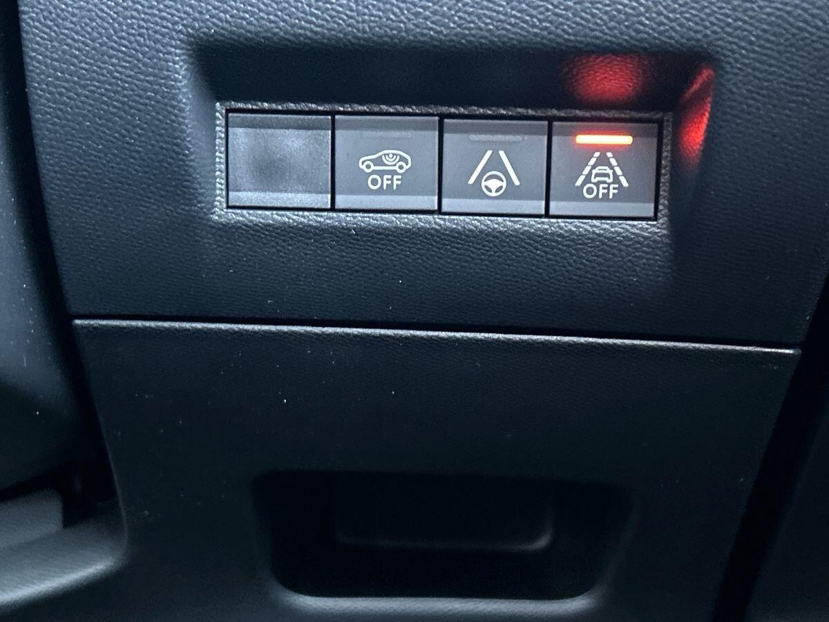 Used Peugeot 2008 2021 for sale - 76610889: Photo 47