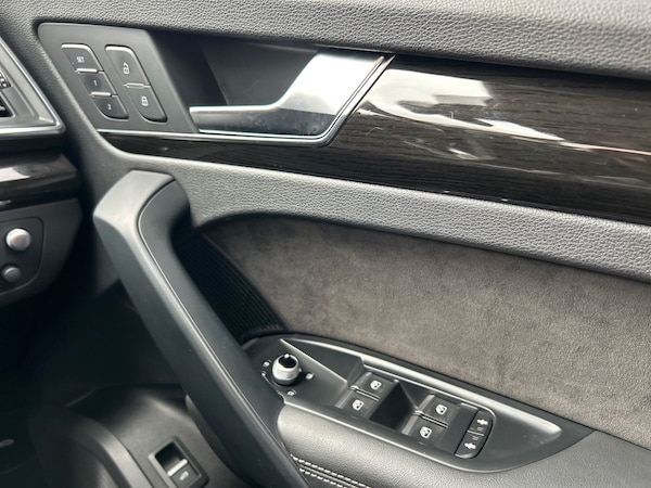 Used Audi Q5 2020 for sale - 76324036: Photo 46