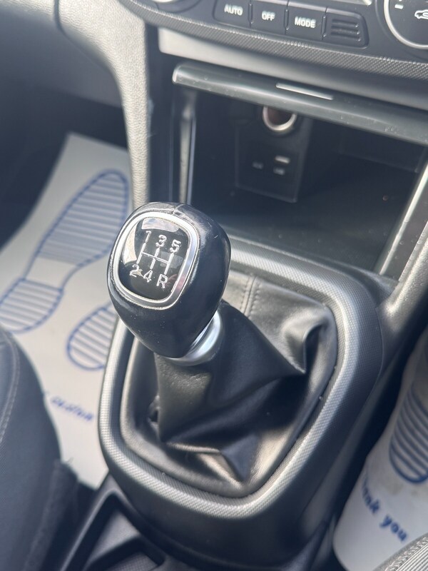 Used Hyundai i10 2019 for sale - 76203814: Photo 7