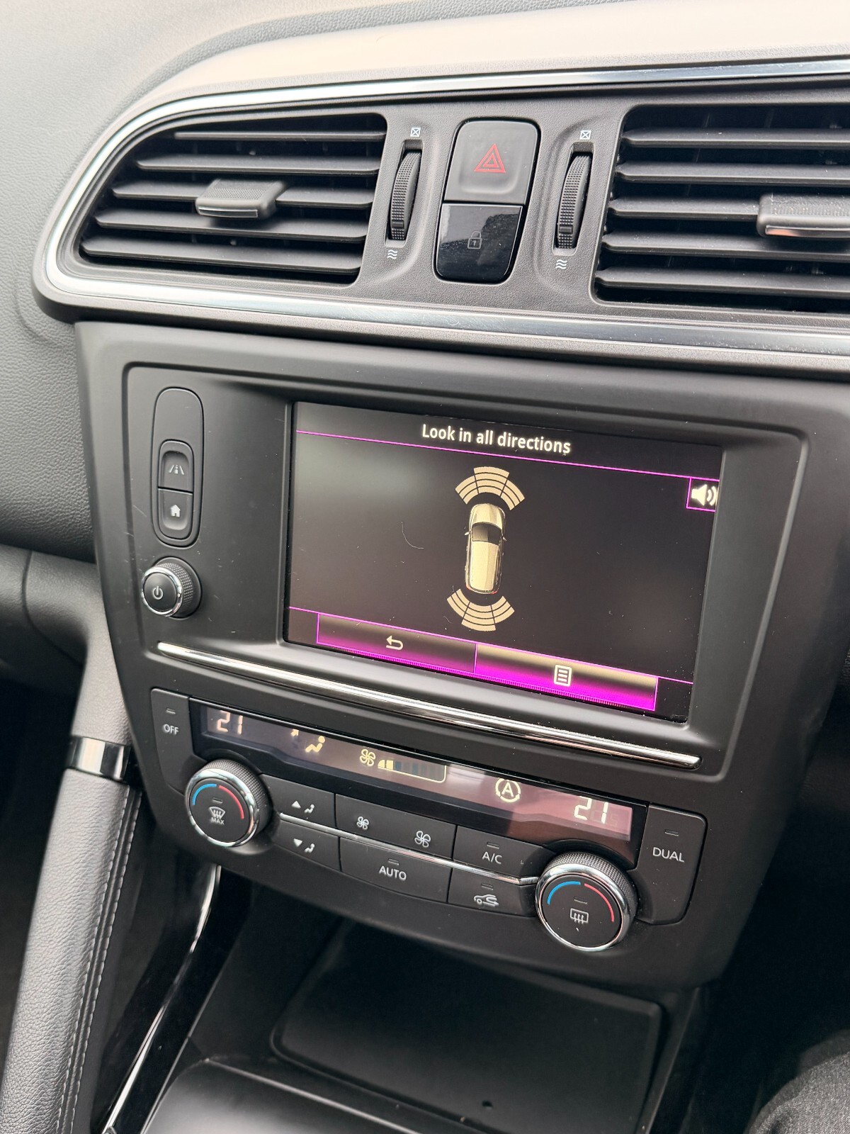 Used Renault Kadjar 2018 for sale - 77560630: Photo 10