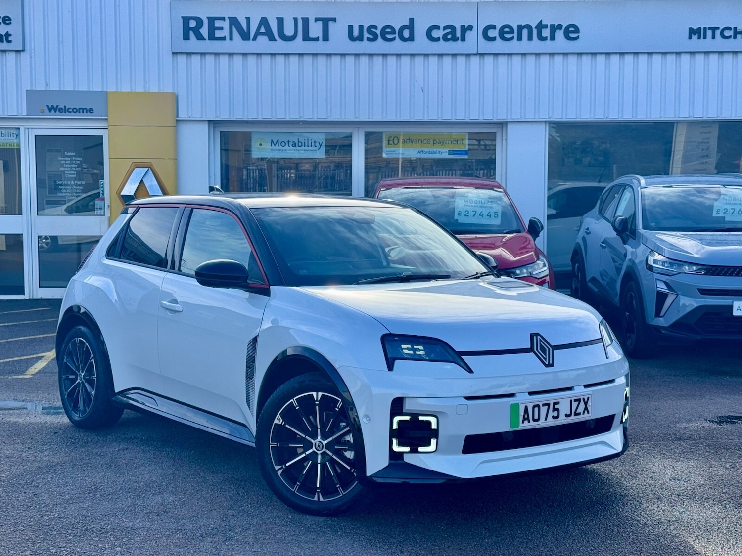 Used Renault 5 2025 for sale - 76415193: Photo 1