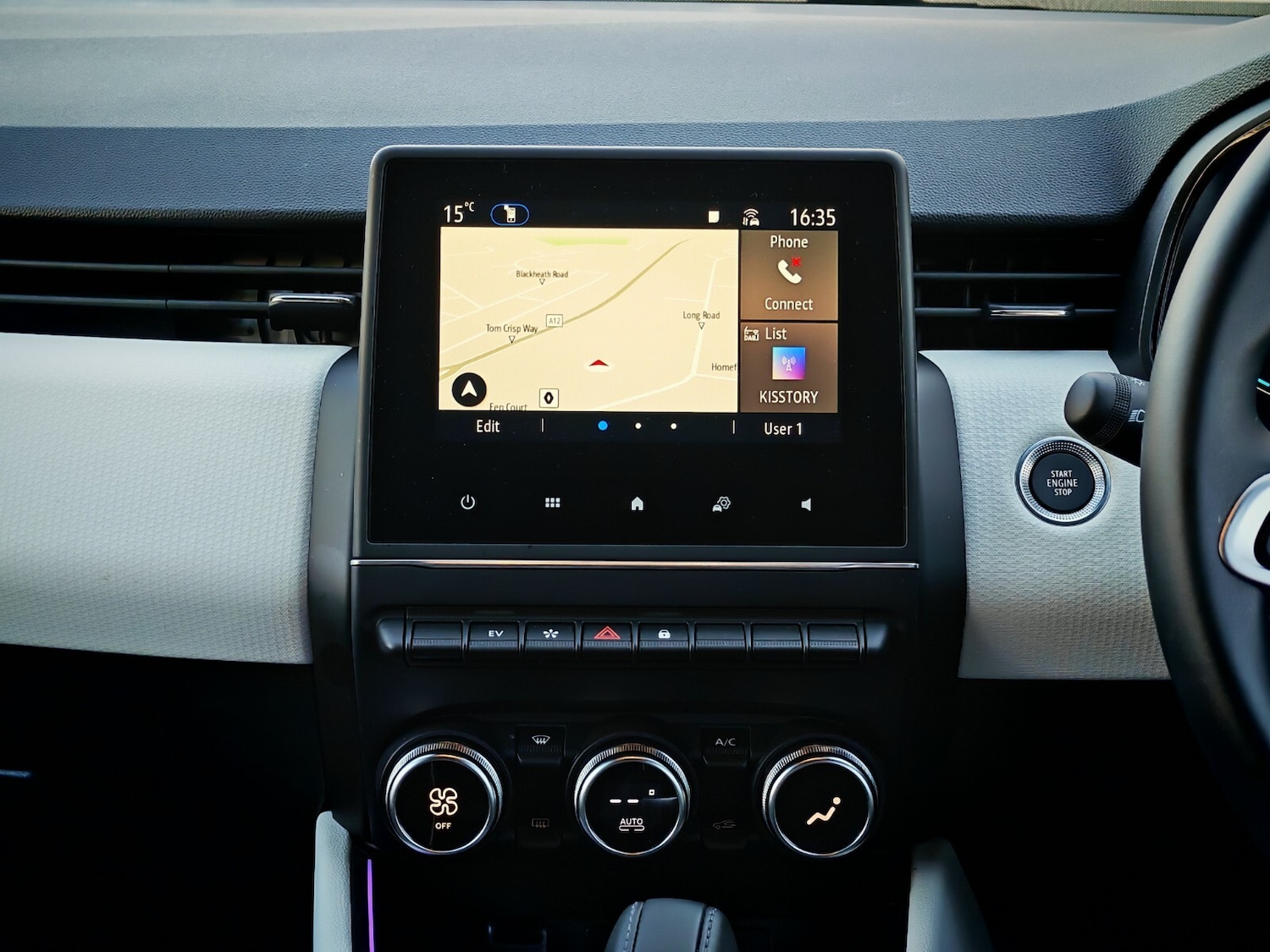 Used Renault Clio 2023 for sale - 76869845: Photo 12