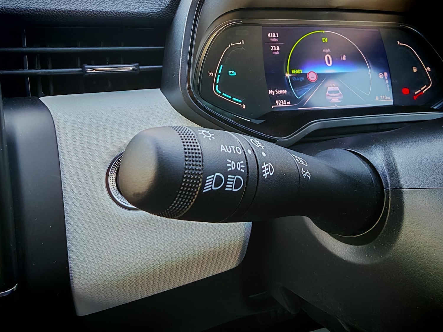 Used Renault Clio 2023 for sale - 76869845: Photo 21