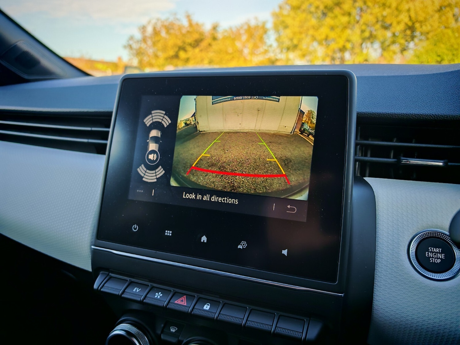 Used Renault Clio 2023 for sale - 76869845: Photo 23